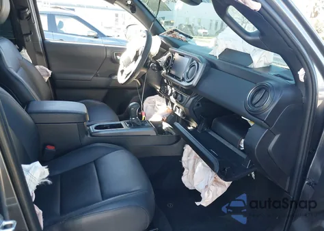 2023 Toyota Tacoma Double Cab z USA, uszkodzony, nr VIN 3TYDZ5BN7PT036700